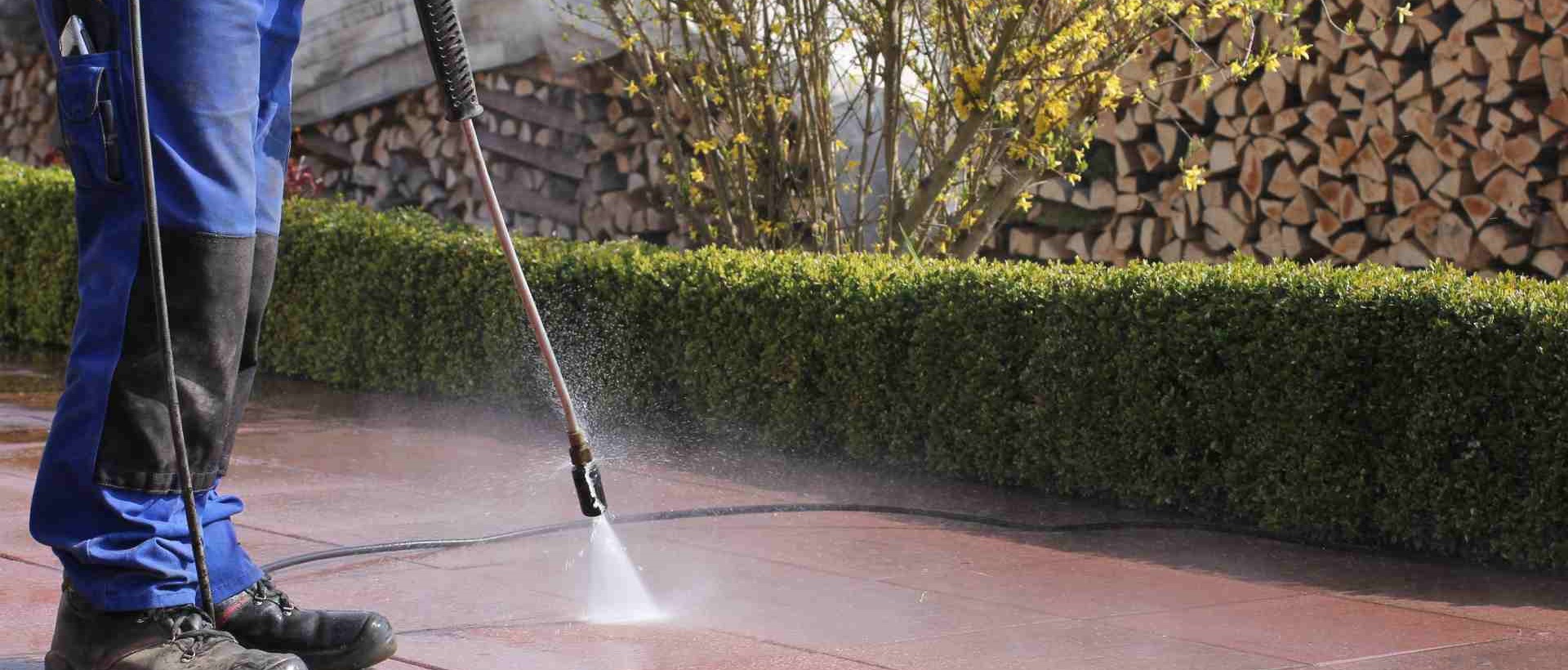 garden maintenance N20